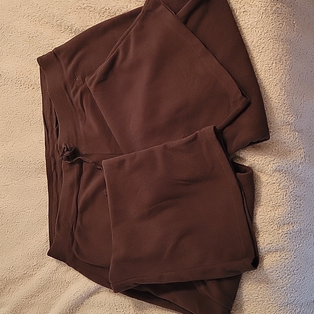 Gap straight leg fleece L